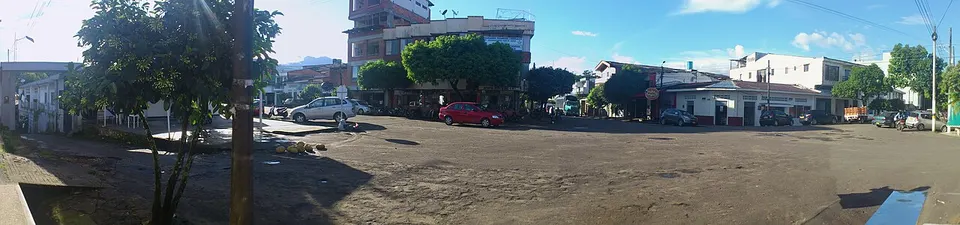 Calle contigua academia - panoramio — Florencia, Colombia