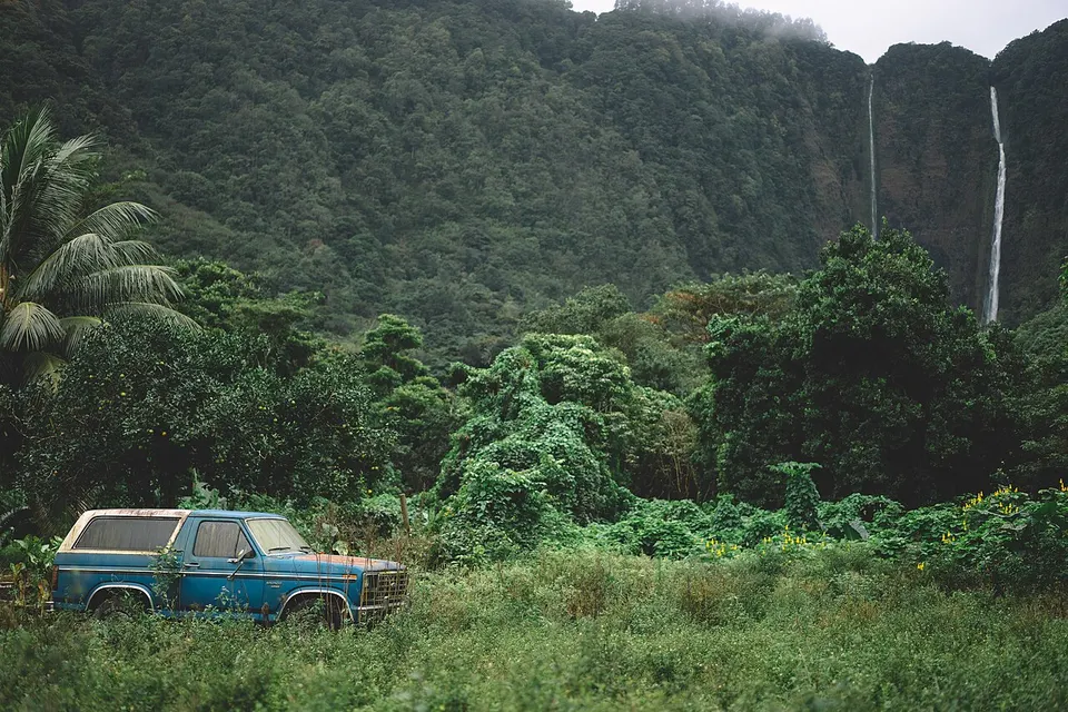 Off-road trip to the waterfall (Unsplash) — Kauai, United States