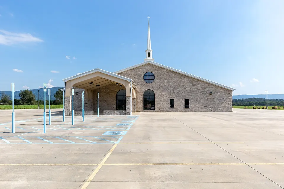 MJK49167 Pikeville Church of God — Bledsoe, United States