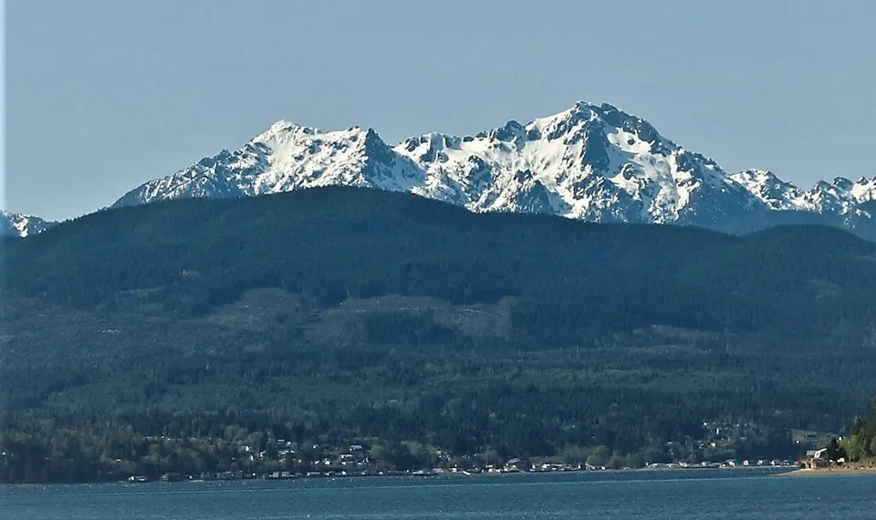 Olympic Mountains from Union on Hood Canal — Mason, United States