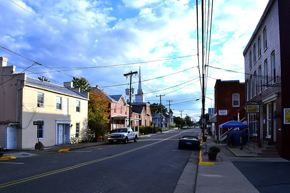 Dayton VA Historic District Main St Sept 2013 — Rockingham, United States