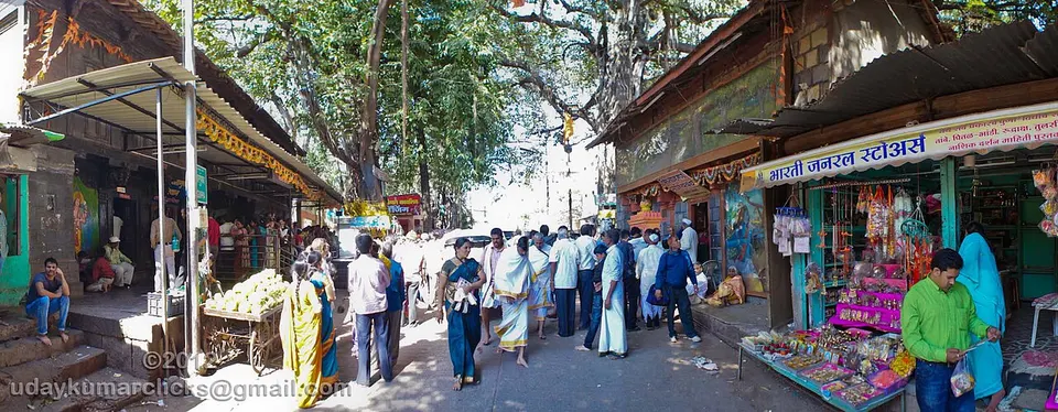 Sita Gunfa,Panchavati,Nashik,Maharashtra - panoramio — Nashik, India