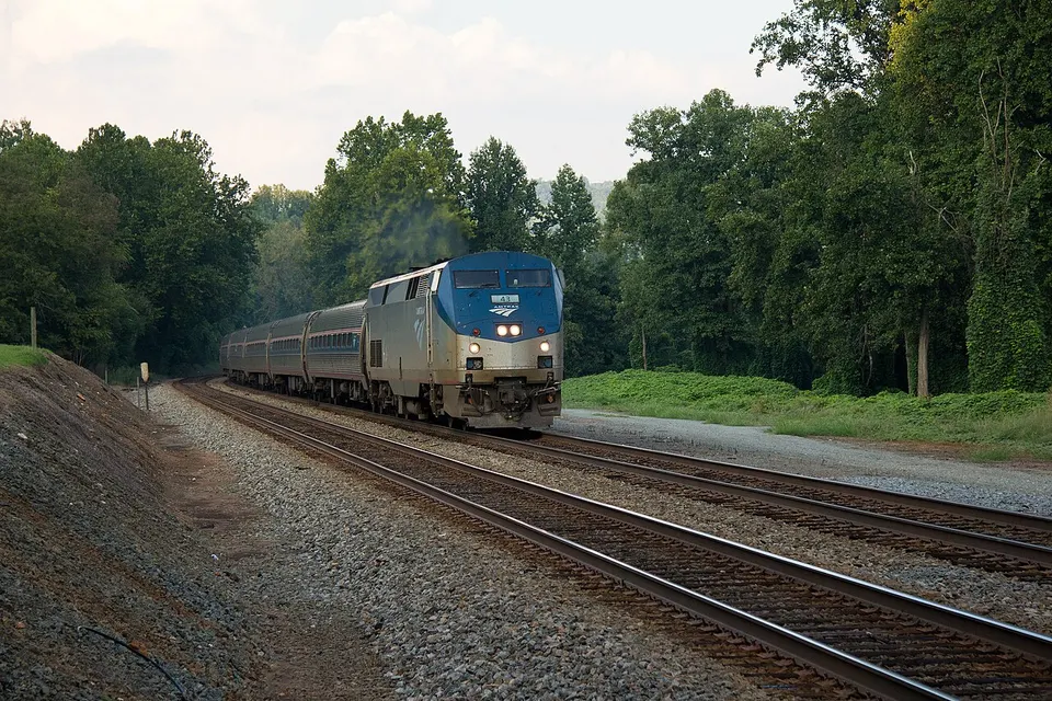 Amtrak 147 Soutbound at Red Hill (6138097389) — Albemarle, United States