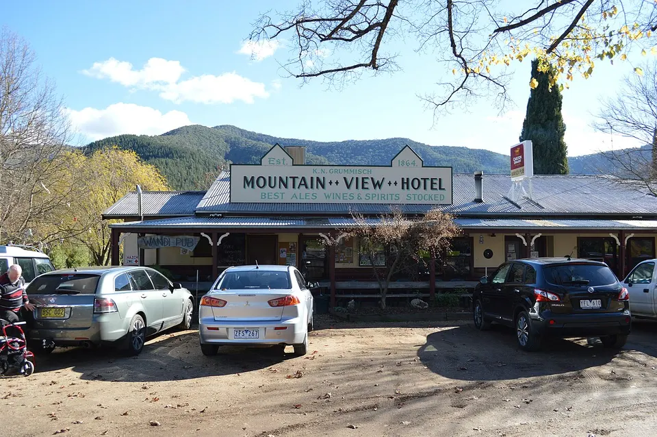 Wandiligong Mountain View Hotel 101 — Alpine, Australia