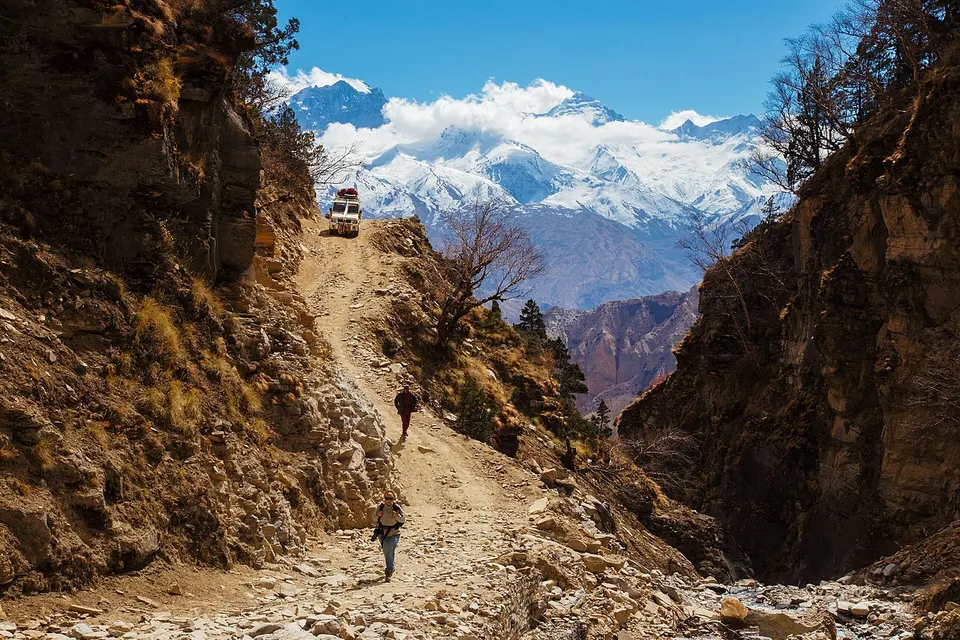 Jeep trail in Mustang — Mustang, Nepal