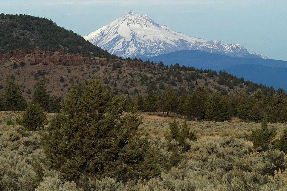 Mt Jefferson from Crooked River National Grassland-Ochoco (23933605495) — Jefferson, United States