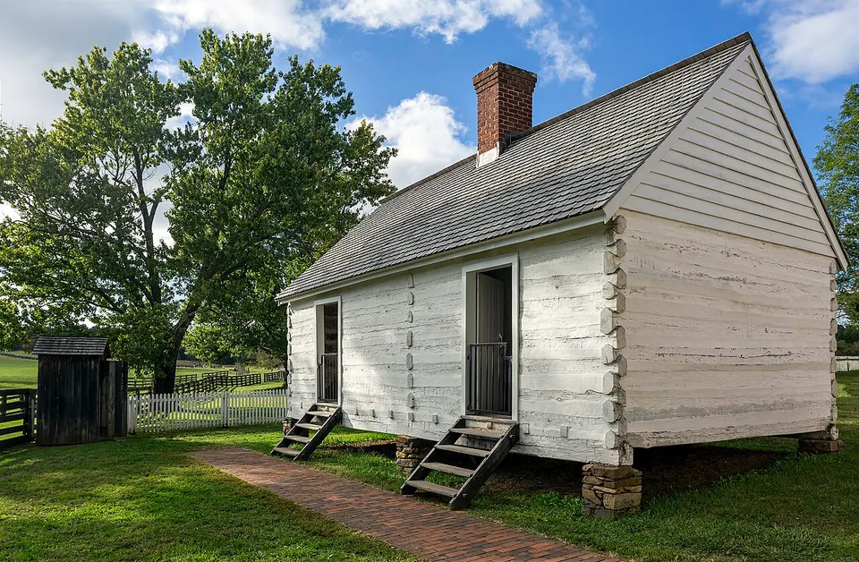 Slave quarters Appomattox VA1 — Appomattox, United States