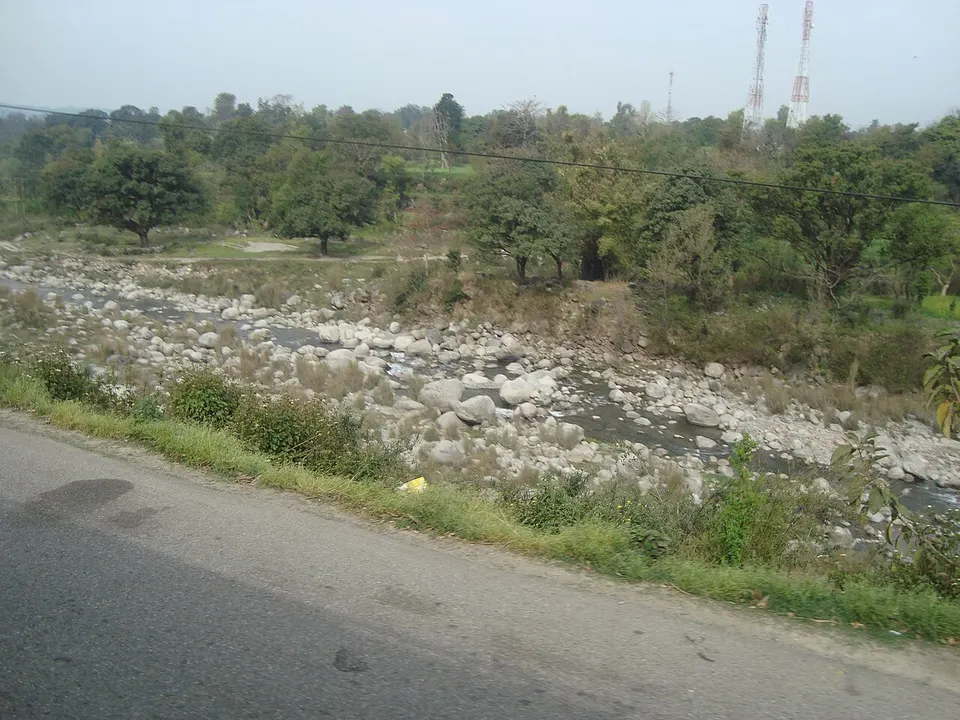 River from Kangra, Himachal Pradesh 02 — Kangra, India