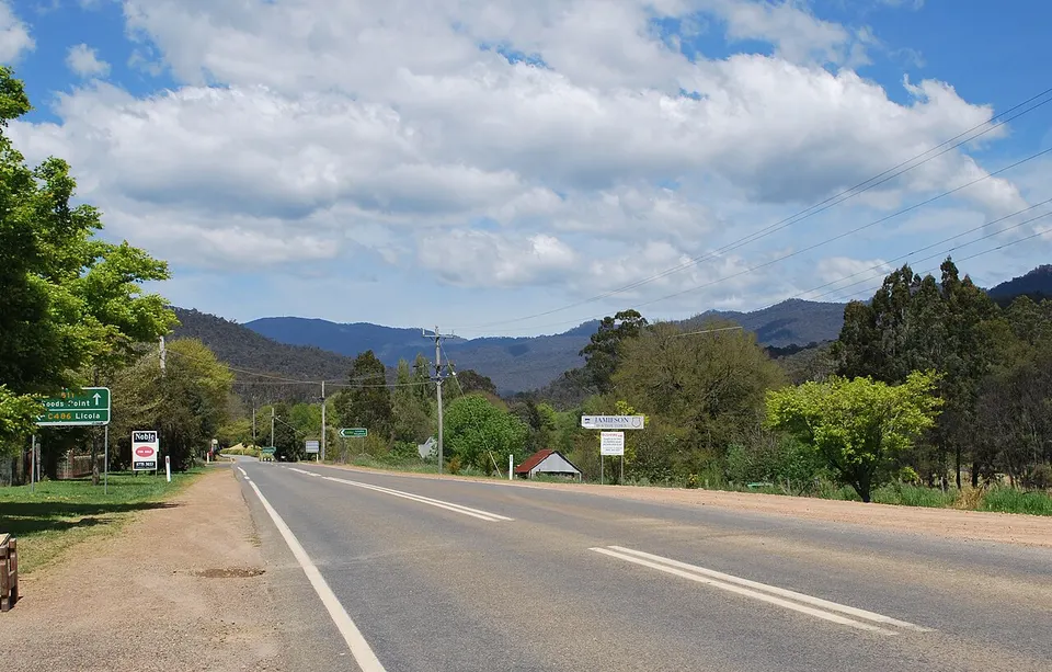 Jamieson Town Entry Sign — Mansfield, Australia
