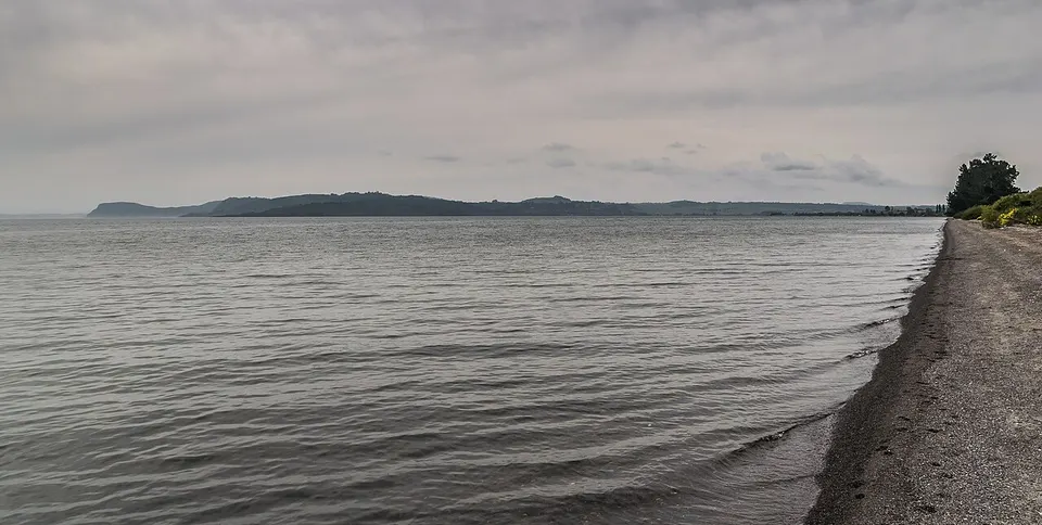 Lake Taupo 06 — Taupo District, New Zealand
