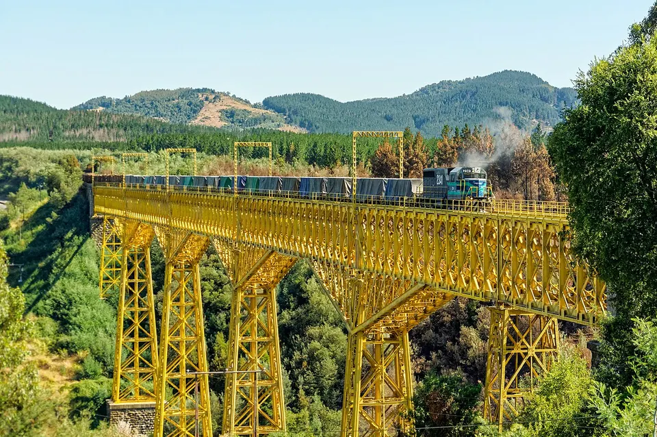 Siempre es bueno ver un tren en El Malleco... (25649779192) — Provincia de Malleco, Chile