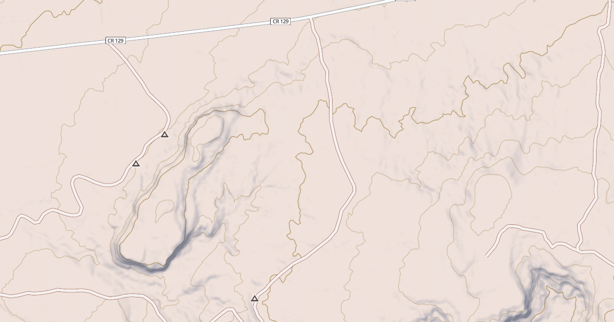 Map preview of BLM National GTLF Public Motorized Roads 2ad0ca79-c3e4-4c8c-937d-c1e434fba50f