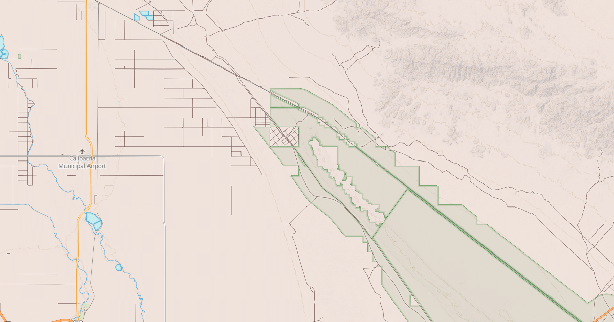 Map preview of BLM National GTLF Public Motorized Roads f02aec7b-556f-4fd7-8bd5-e0e7d6cb502c