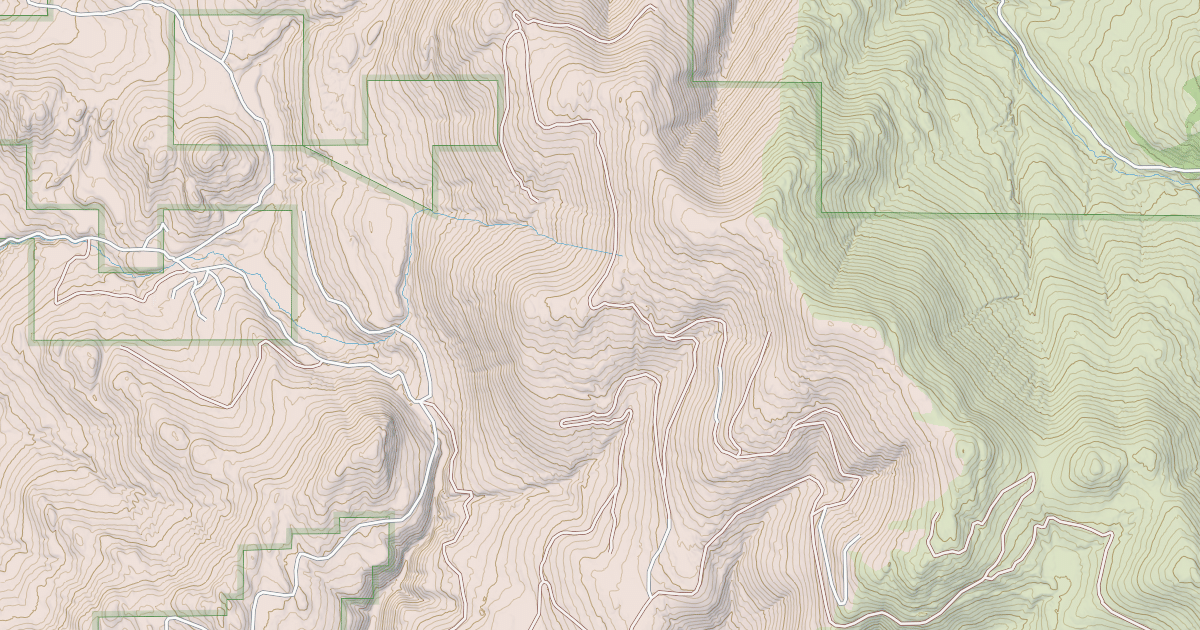 Map preview of USFS Motor Vehicle Use Map Roads {34251D90-D74E-4E61-B4EA-7576DAEC714A}