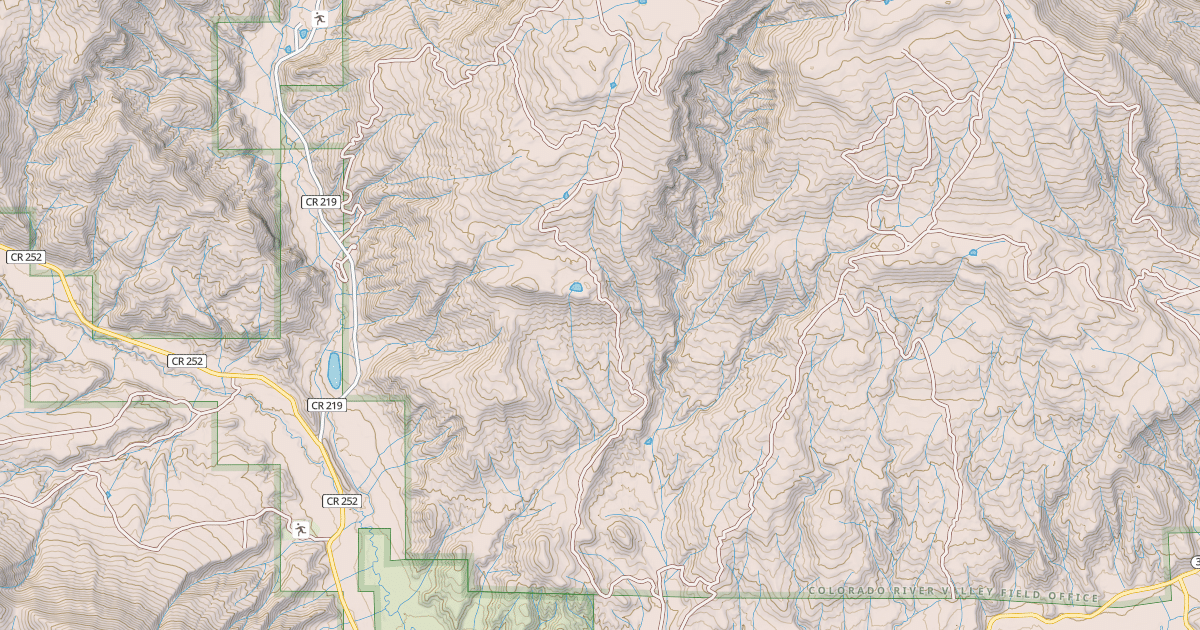 Map preview of BLM National GTLF Public Motorized Roads 902433c4-97a4-47de-bea2-be3df959df29