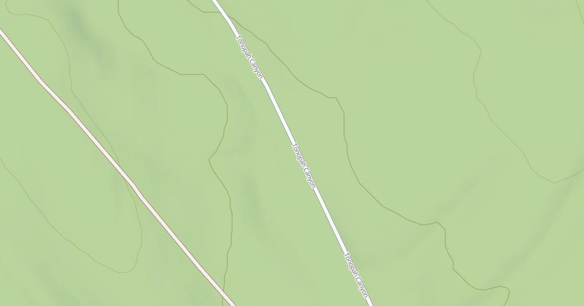 Map preview of BLM National GTLF Public Motorized Roads 30ef306b-1e75-4f28-a93c-a165317a7127