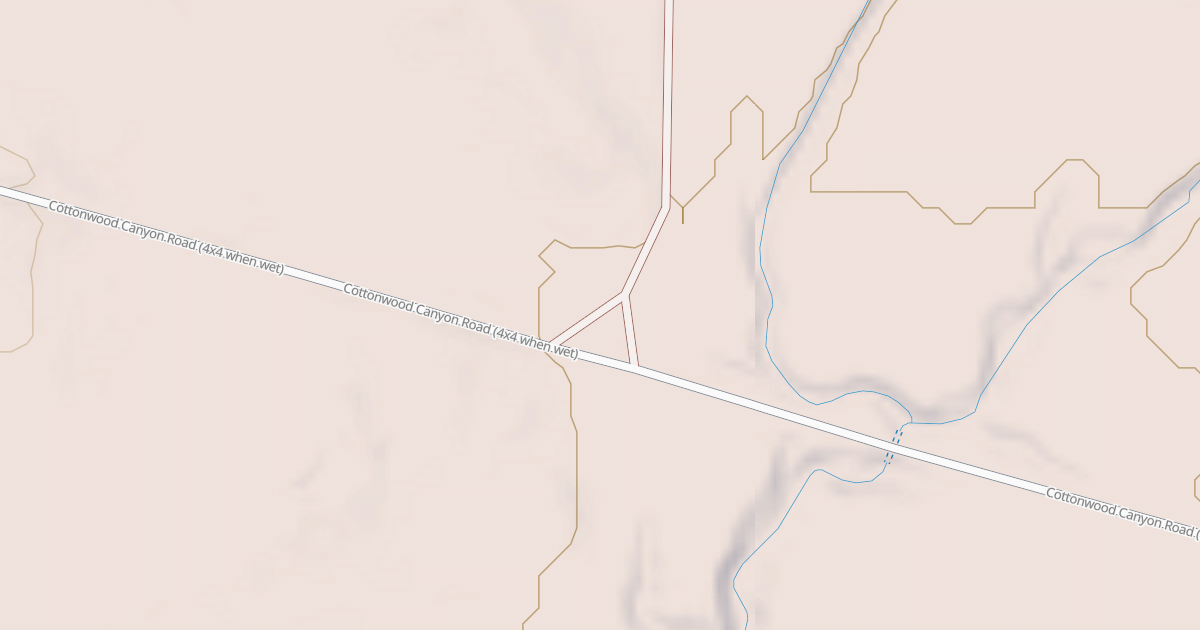 Map preview of BLM National GTLF Public Motorized Roads 33d596a5-8ab7-4416-8190-027c36a456aa