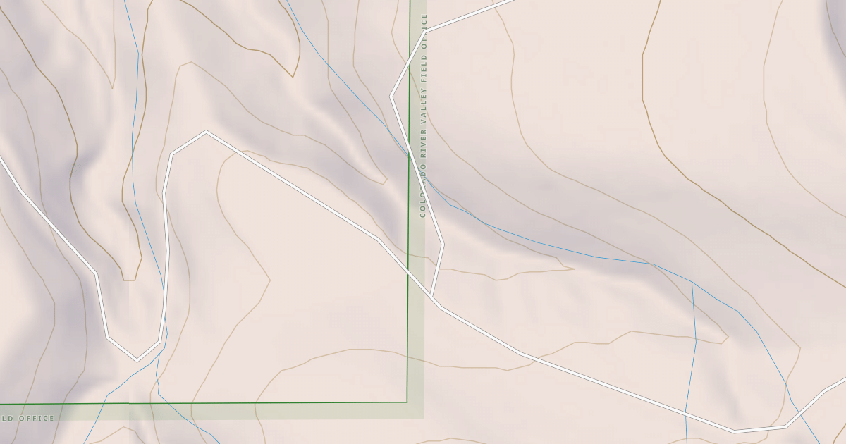 Map preview of BLM National GTLF Public Motorized Roads 5b1b0cb9-d2a3-4d40-8265-b126cc076e19