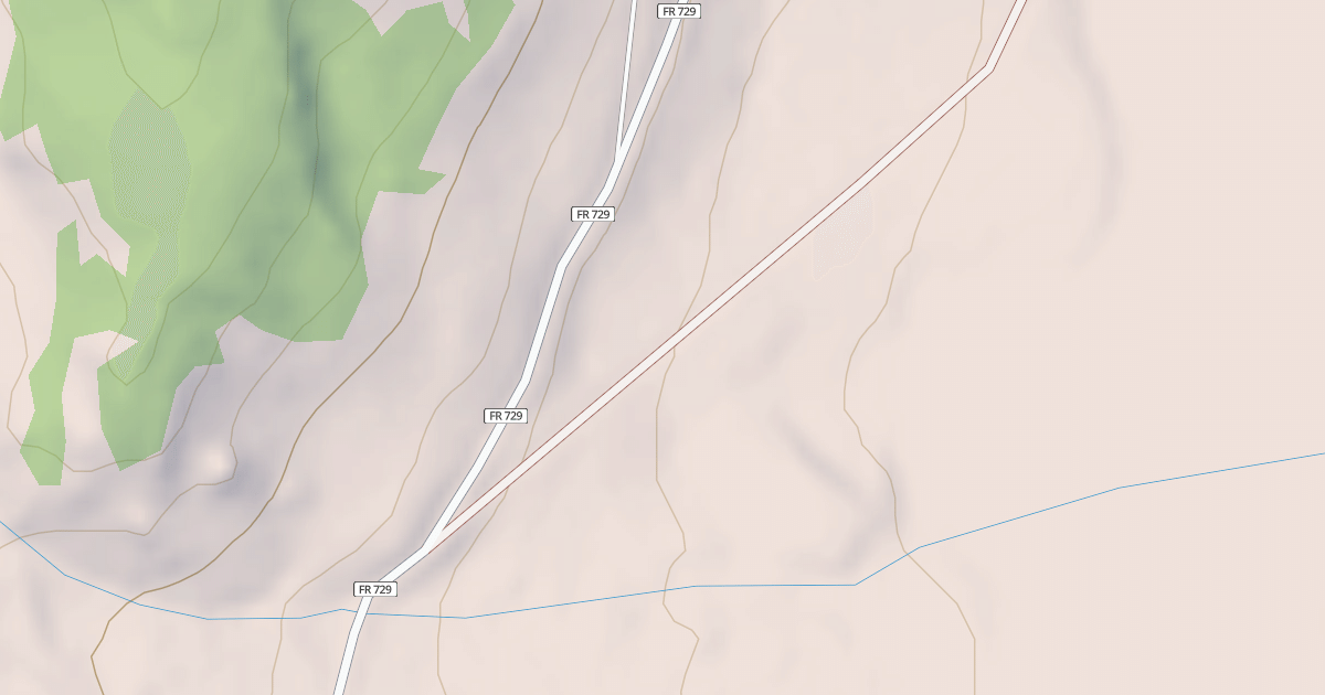 Map preview of USFS Motor Vehicle Use Map Roads {9CF5B481-F754-4D8A-8B8A-FD1D2A7CE697}