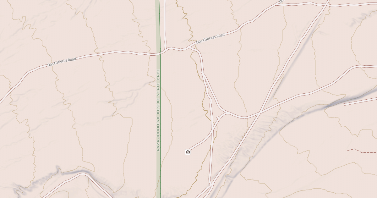 Map preview of BLM National GTLF Public Motorized Roads 6184754f-d86e-4406-b8d6-6f6b98536676