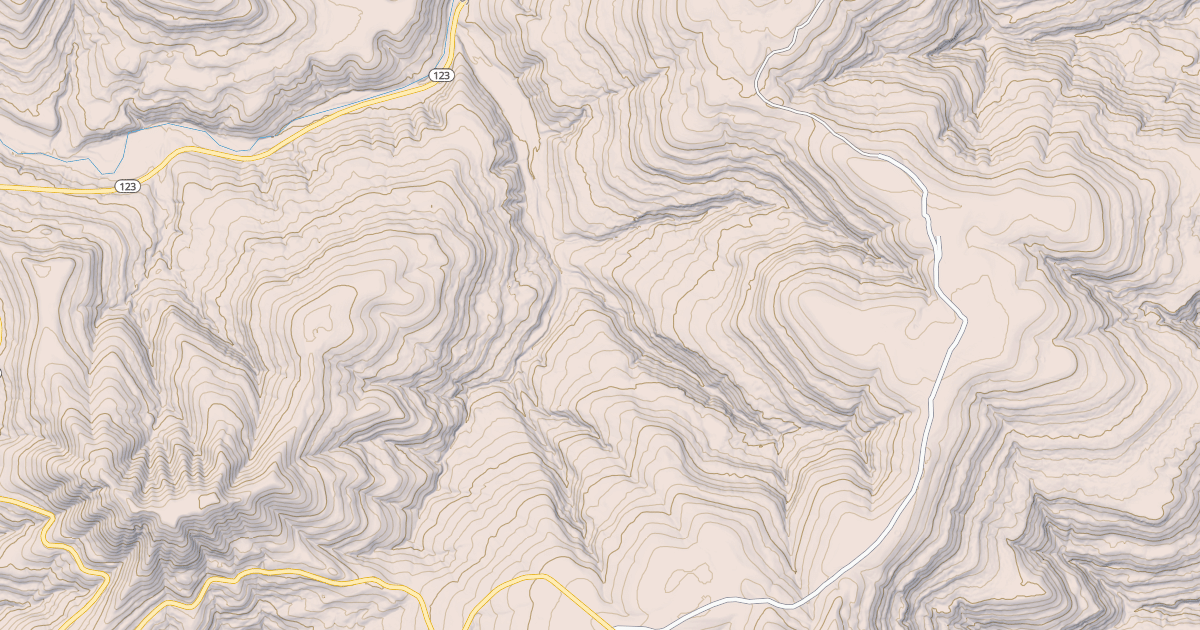 Map preview of USFS National Forest System Roads {B2E1FD52-CBD4-4B12-A40E-8D95C3F165B5}